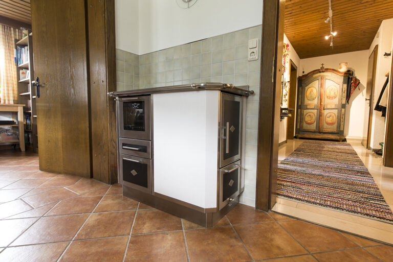 holzherd-eckaufstellung-kueche